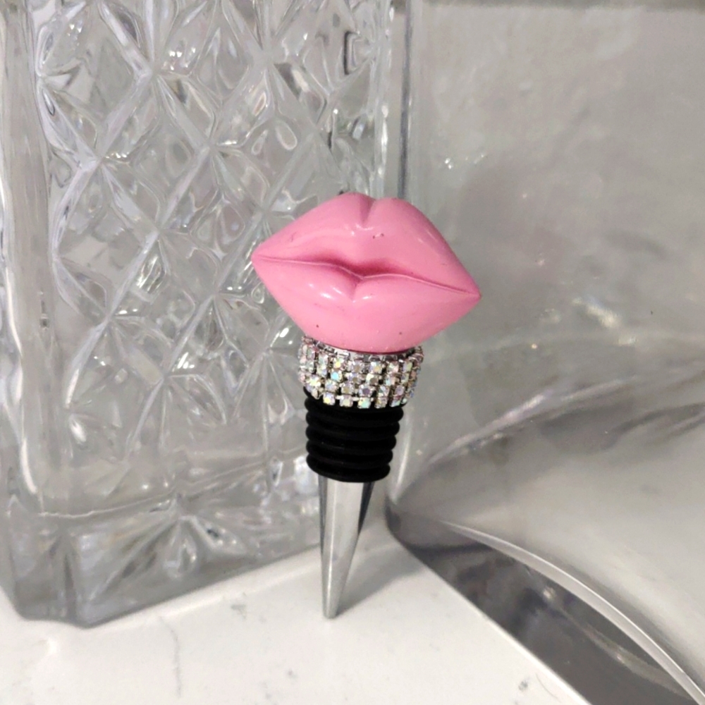 Pink Rhinestone wine stopper - Picture 3 of 8